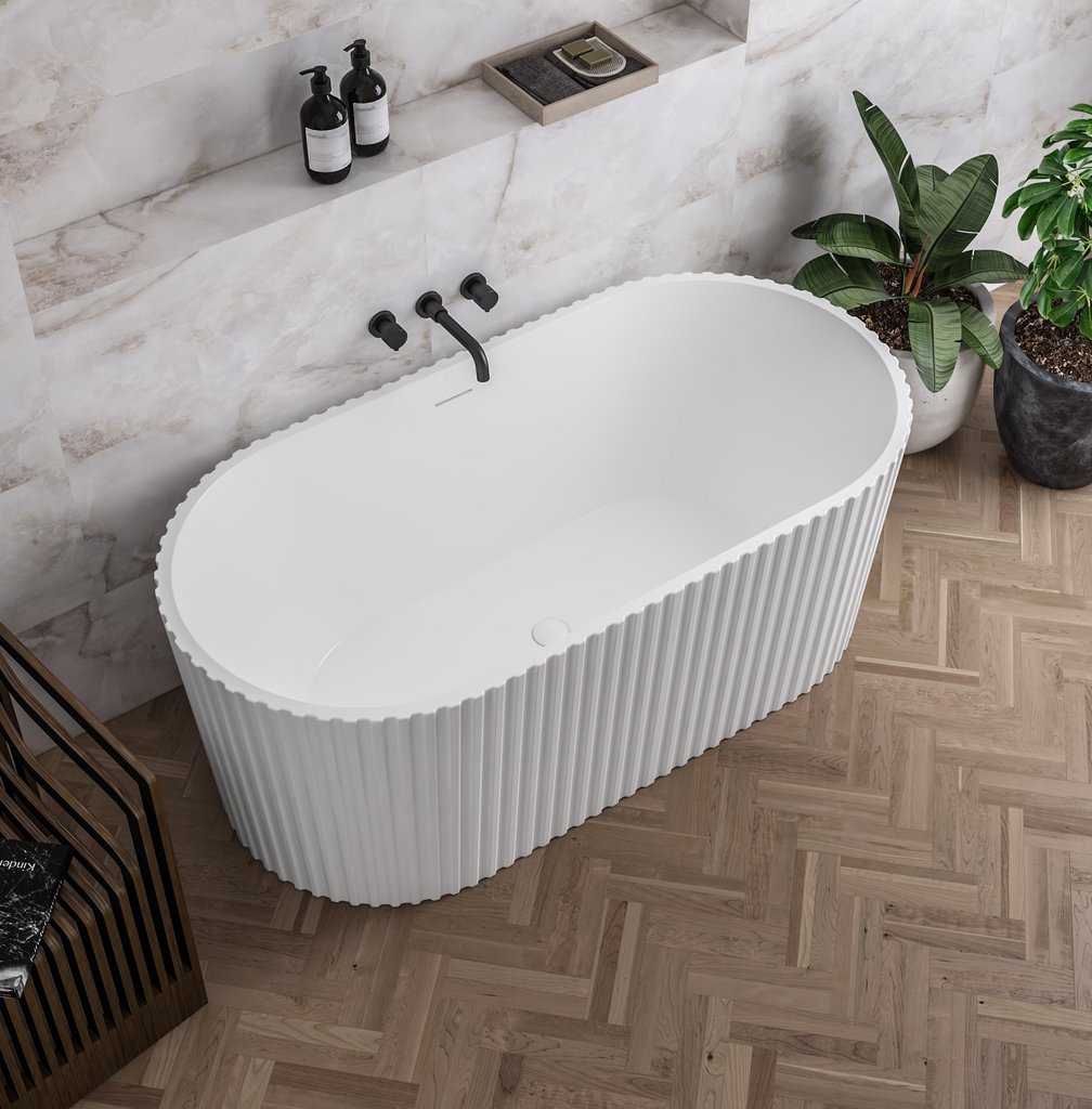 Isleworth 1500 Freestanding Bath Inc Waste