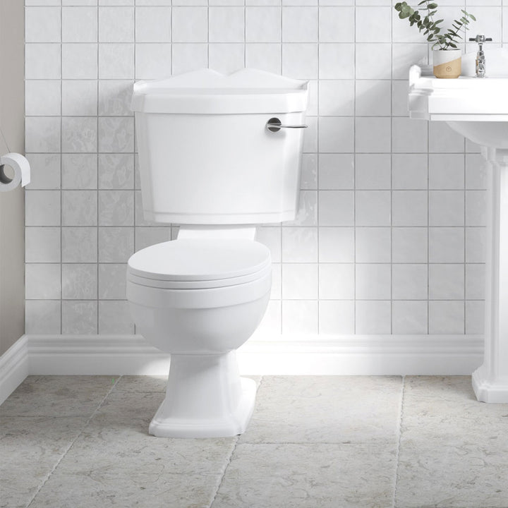 Traditional Close Coupled Pan Cistern & Soft Close Seat - Chrome Lever - TRADTOILET2