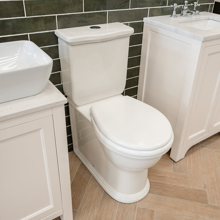 Fully Back To Wall Traditional Close Coupled Toilet & Soft Close Seat